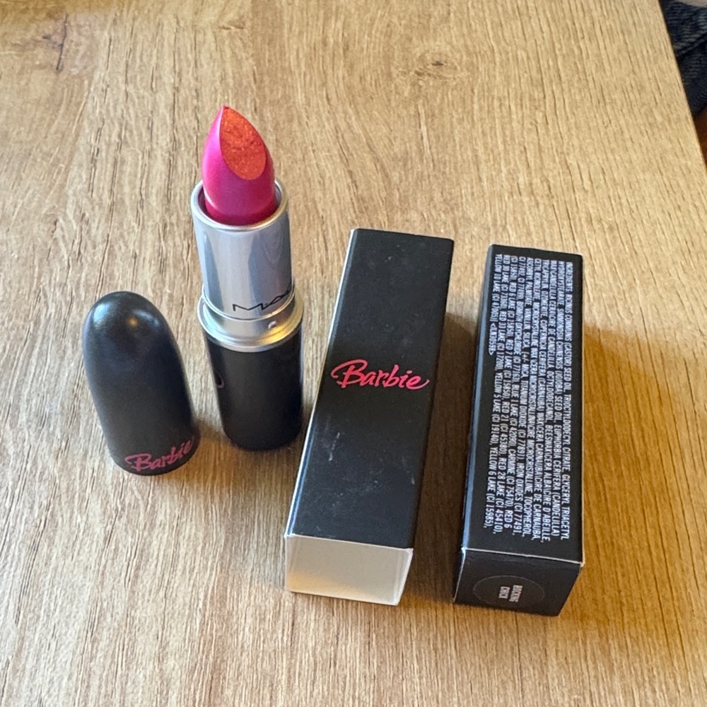 Barbie Loves MAC, MAC Cosmetics Rare Lipstick- New- Rocking Chick